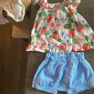 Mud pie floral set, never worn